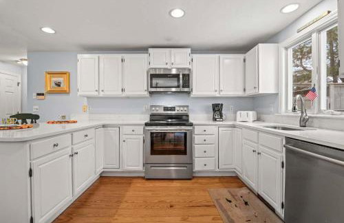 Cozy Bungalow Close to Downtown - Foto 2