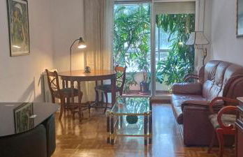Two-bedroom apartment, central location, with terrace, WiFi, and metro nearby - Photo 25