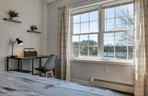 3 BR Private Pondside View New Reno [Moose Lodge] - Foto 5