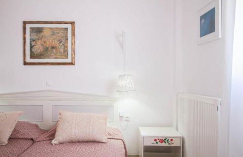 Villa with View of Agios Ioannis and Pool with Jacuzzi - Foto 18