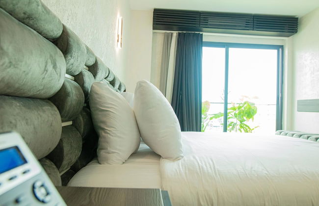 The Six Apparthotel - Foto 32