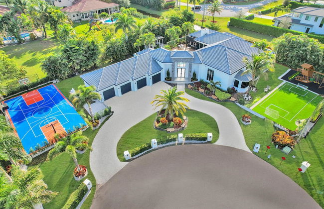 Sophia's Luxury Compound Resort w/ Heated Pool! - Foto 19