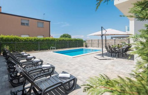 Nice Apartment In Radmani - Photo 8