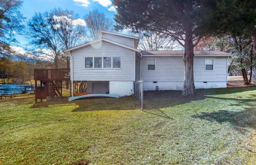 Waterfront Lake Murray Home with Dock Dogs Welcome! - Foto 27