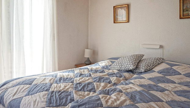 6 Person Holiday Home in Aakirkeby - Foto 3, Habitación