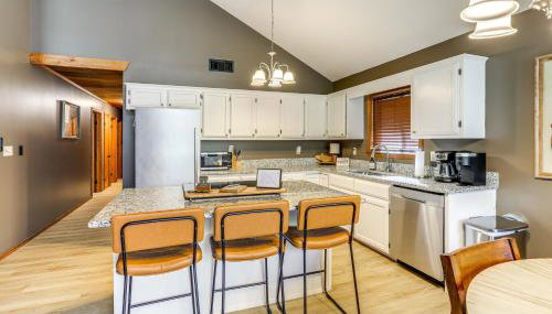 Steps to White River Cabin Retreat with Dock Access - Foto 5