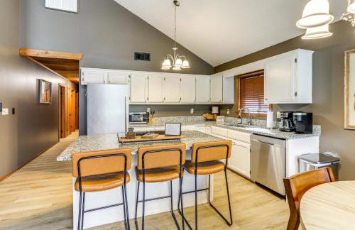 Steps to White River Cabin Retreat with Dock Access - Foto 5