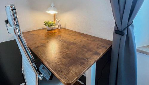 Stay Zen Holz & Hirsch Loft - Parkplatz und Hund - Foto 5