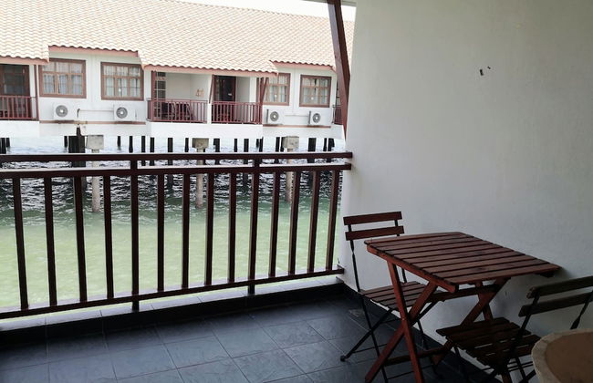 Alpine LXPD Premium Water Chalet - Foto 14