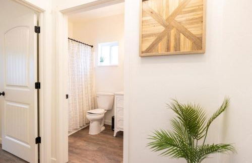 Modern Townhome Enclosed Garage WD - Foto 19