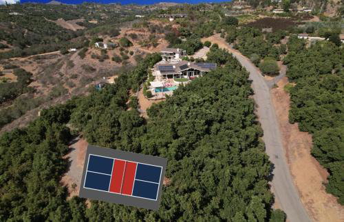 Private Pickleball Villa, Pool Oasis & Chic Casita - Foto 1