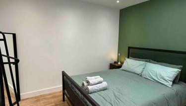 Dallas House - Easy links to LHR and London - Foto 4, towels