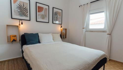 Cozy Old Town Apartment with Sunny Terrace - Photo 5