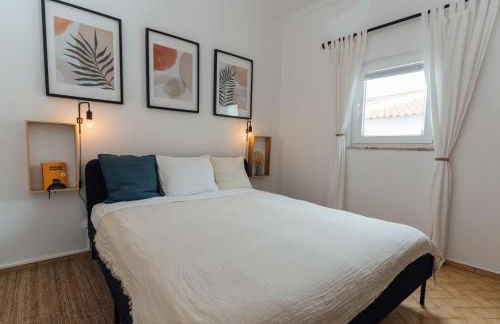 Cozy Old Town Apartment with Sunny Terrace - Photo 5