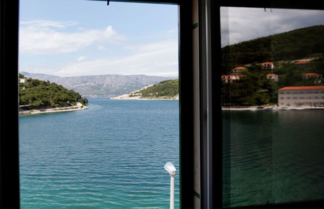 Beautiful Holiday Home on the Island Brac, With the Sea and a Small Beach in Front of the Door - Foto 25