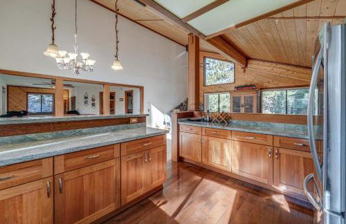 Home 1 Mi to Downhill Ski Resort Bring Your Pets! - Foto 10