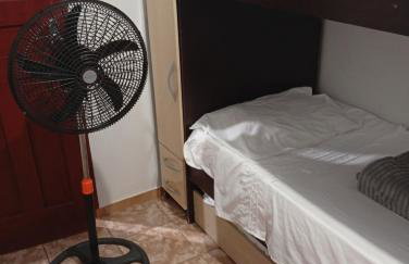 Linda e aconchegante casa - Foto 7