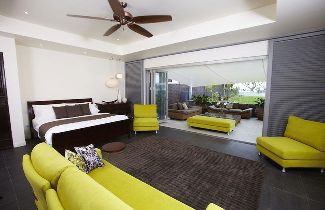 Essence Beachfront Retreat - Photo 1