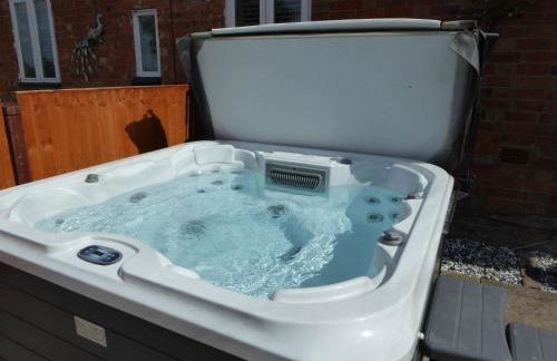 The Shakespeare Lodge - Sleeps up to 12 - 2 HOT TUBS - Foto 65