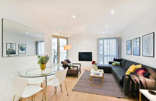 Madison Hill - Clapham South 1 - Two bedroom flat - Photo 2