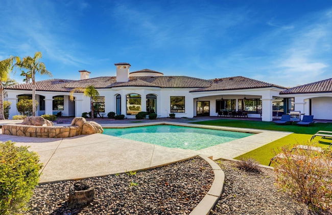 Villa del Sol - Photo 1