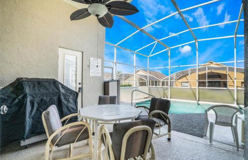 Great Location, gated community, private heated POOL - Foto 27