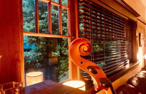 Charming 1914 Craftsman Home - Photo 5