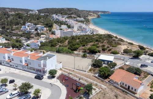 Bay View Townhouse - Photo 2