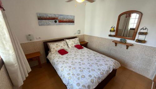 Lovely newly refurbished 1 Bedroom Flat Minutes From Sandy Beach,private terrace - Photo 5