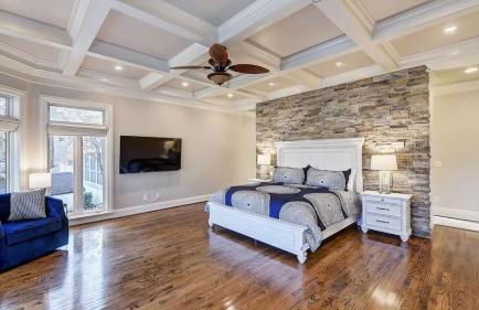 Lakefront Home Private Dock, Tiki Bar, Firepit Shore to Please by Avantstay - Foto 15