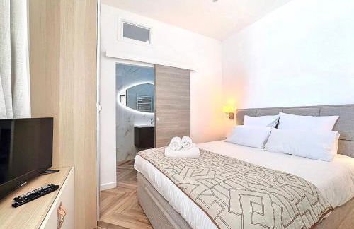 DELUXE SEAVIEW BALCONY - 2 min PALAIS & BEACH - Foto 6