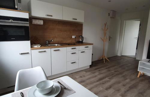 Apartment mit Küche, 2 Einzelbetten, Dusche, Parkplatz, schnellem Internet, ADA7 - Foto 7