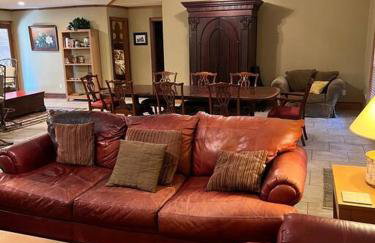 Oxford Chalet Getaway with Lake/Beach Access - Foto 50