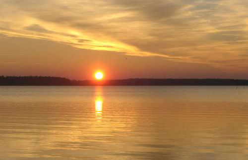 Ferienhaus Peeneblick - exklusives Traumhaus in Direktlage am Wasser mit Bootssteg und Aussensauna - Foto 26