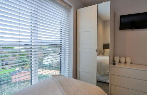 Finest Retreats - Lake View - Photo 30