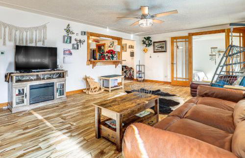 8 Mi to Scotts Bluff Natl Monument Family Home - Foto 1