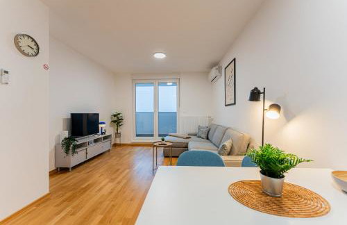 Flex SelfCheckIns 138 - Zagreb - Bedroom - Parking - Loggia - Foto 22