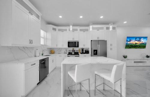 Cozy 3BR Duplex Unit with WiFi and Laundry in Lehigh Acres - Foto 24