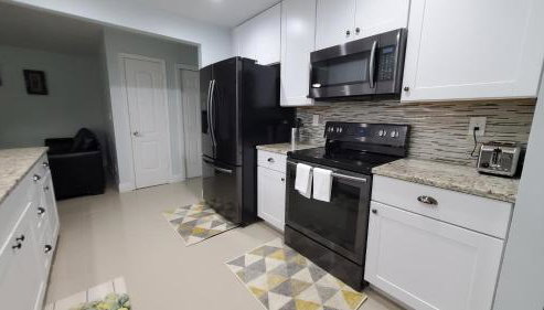 Chardonnay- Luxe home with pool ,spa and close to equestrian - Foto 2