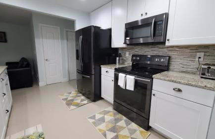 Chardonnay- Luxe home with pool ,spa and close to equestrian - Foto 2