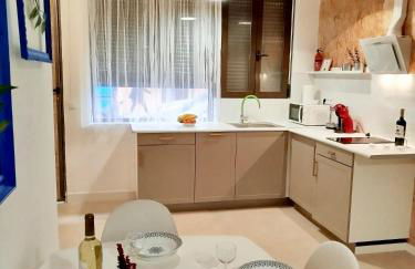 Soho Boho Apartments - with sunny rooftop terrace and fiber optic internet - Photo 46