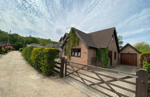 Stunning Rustic Home, New Forest National Park - Photo 2