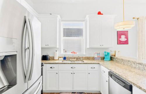 Lion of the Beach - Photo 46