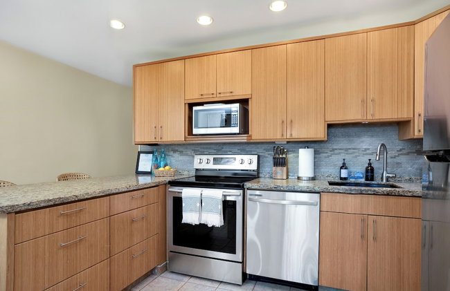 Beautiful 1 Bedroom Condo with Ocean Views | Oceanfront - Foto 39