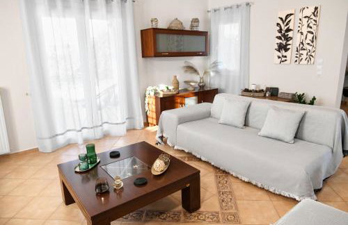 Corinthian Green Villa - Photo 10