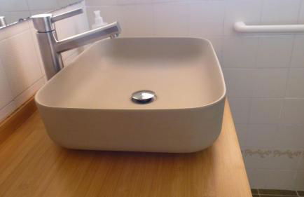 Espectacular terraza y vistas en 1a línea de playa - Foto 28