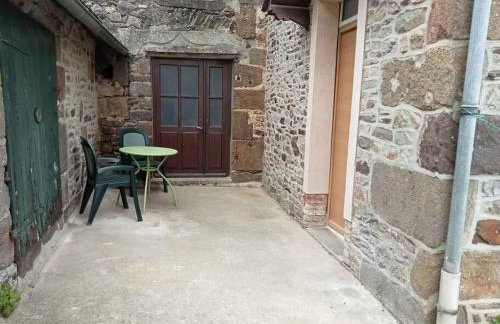 Gîte entier plein centre de St Léo, 2 ch, 4 pers - Foto 14