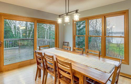 Private Lakefront Home with Game Room in Aurora! - Foto 7