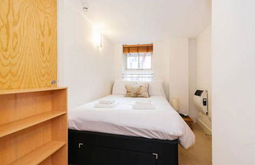 Central 2-Bed, 2-Bath Sanctuary near Holborn Station, Covent Garden & West End - Foto 10