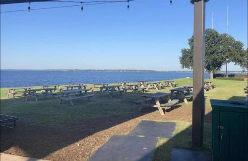 Luxury Lakefront Escape on Lake Conroe - Photo 20